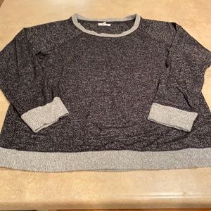 Women’s Maurices lightweight sweater size large